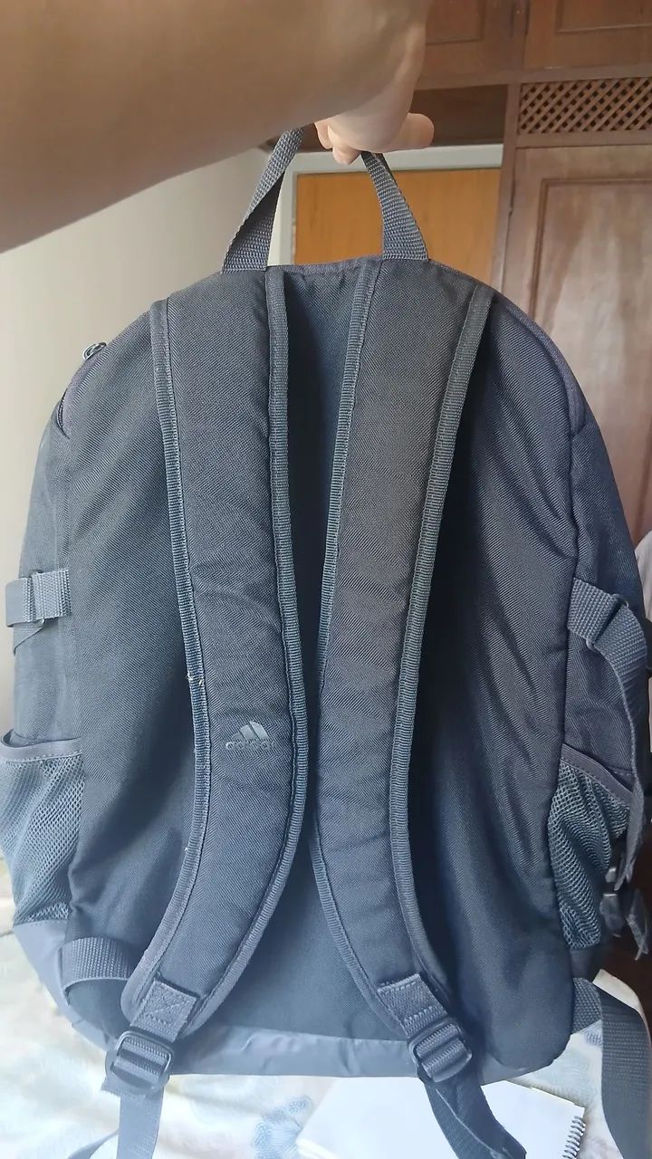 Vendo mochila adidas  - Foto 2