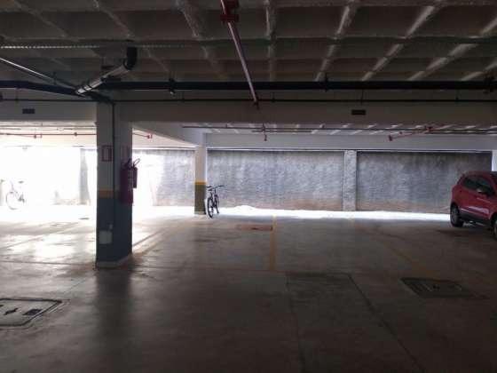 Vendo otimo apartamento com bela vista andar alto sombra 2 vagas cobertas petropolis - Foto 20