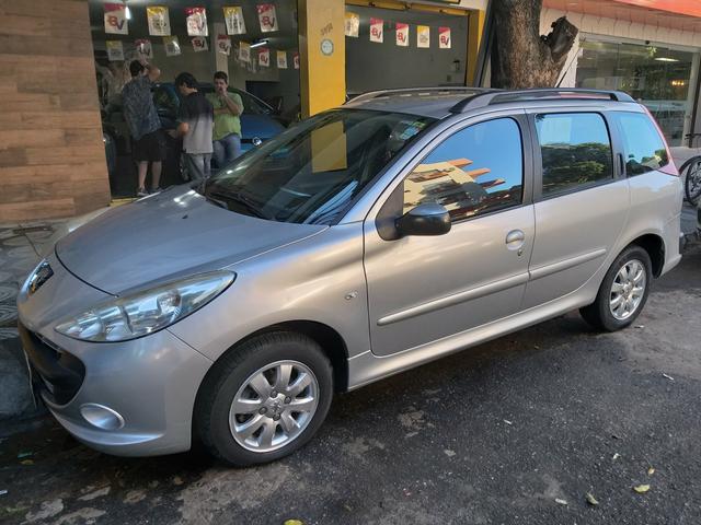 Peugeot 207 1.4 XR 2011 (8 válvulas) - Foto 2