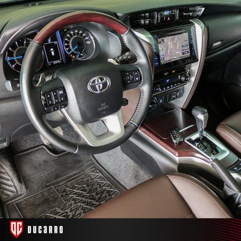 TOYOTA HILUX SW4 2017/2018 2.8 SRX 4X4 7 LUGARES 16V TURBO INTERCOOLER DIESEL 4P AUTOMÁTI - Foto 8