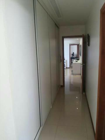 Apto com 4 suites + DCE em Jatiuca. 1ª quadra da praia bem prox. ao McDonald - Foto 4