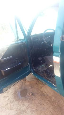 Chevrolet D-20 Custom com carroceria de madeira - Foto 8
