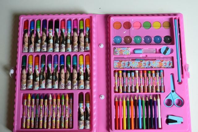 Brinquedo. Kit estojo escolar maleta de pintura disney , princesas , luna , avengers ,