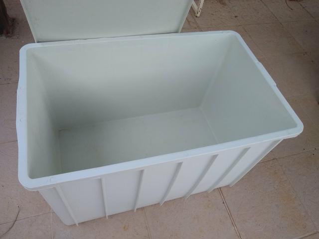 Caixa Plástica Marfinite 293 L - Com tampa - Foto 2