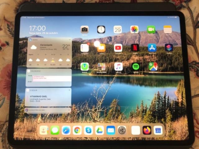 IPad Pro 12.9 Polegadas (3ª Geração) 64 GB Wi-Fi +Logitech Slim Folio + Adaptador Satechi - Foto 4