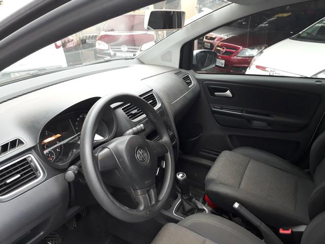 Vw Fox 1.0 G2 4p completo flex - Foto 4