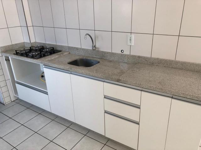 Apartamento à Venda, 76,00m² àrea privativa - 1 suíte + 2 quartos - Ilha da Figueira - Foto 5