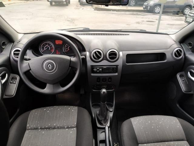 Renault Logan Expression Hi-Flex 1.0 16V 4p - Foto 8