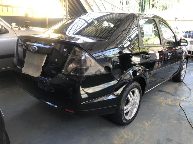 Fiesta sedan zerado - Foto 6
