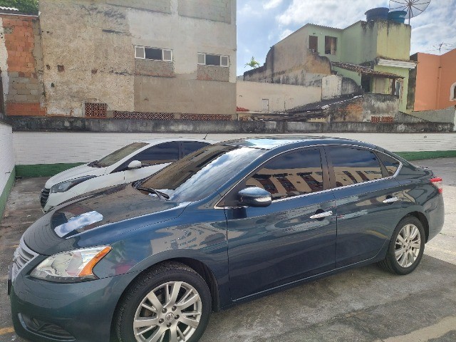 VENDO CARRO SENTRA 2014