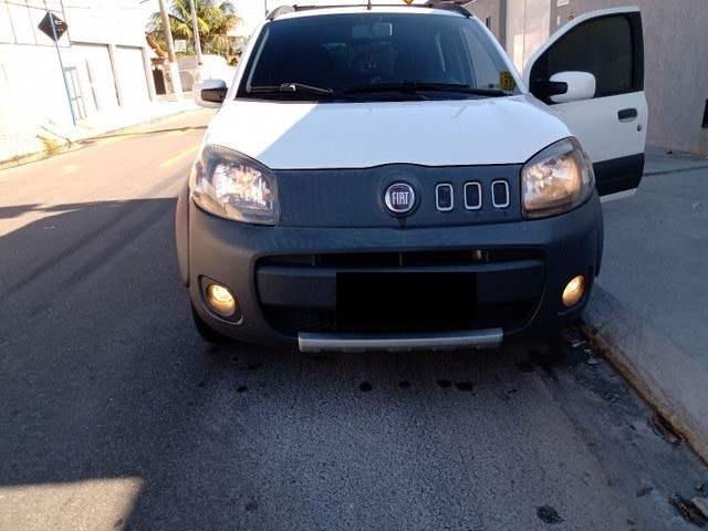 FIAT UNO VIVACE CELEB. 2013