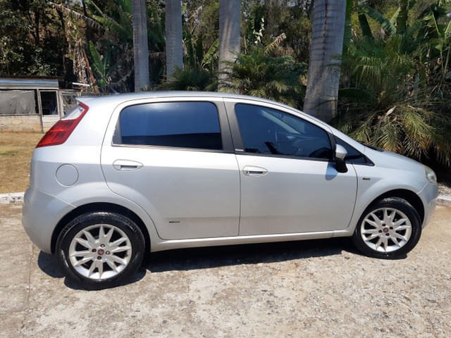 PUNTO ESSENCE 1.6 16V 2011 FLEX 4P
