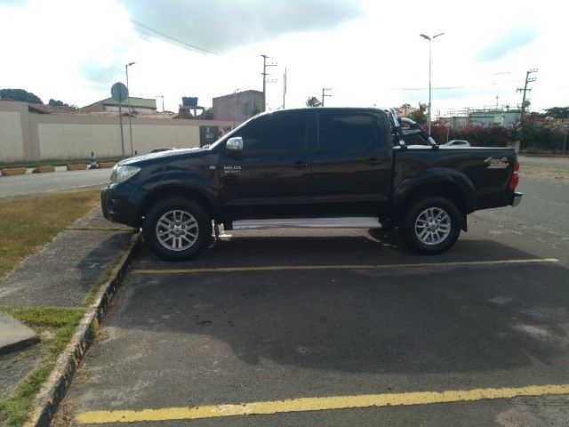 VENDE SE HILUX