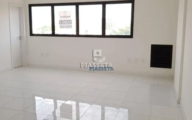 Sala Comercial com 1 vaga em prédio novo em Coqueiros