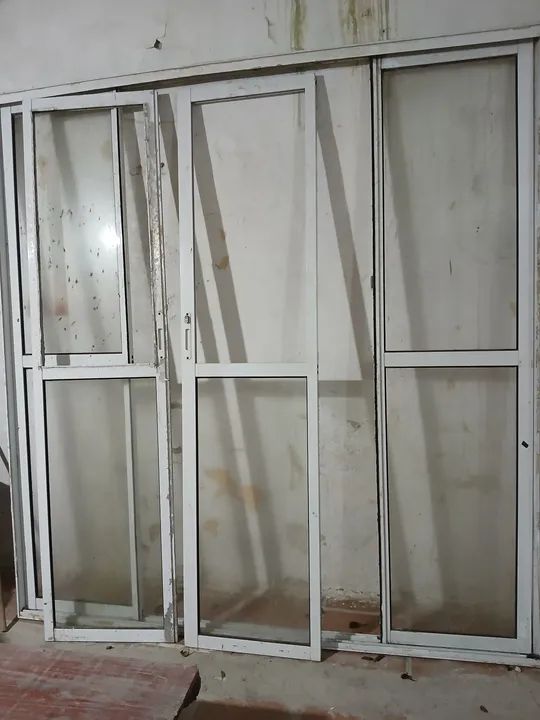 Porta balcão de alumínio 