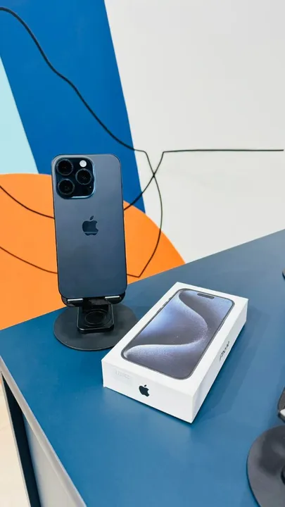 Vendo IPhone 15 Pro 256GB Azul Saúde de bateria 91% Semi Novo | Loja Fisica |