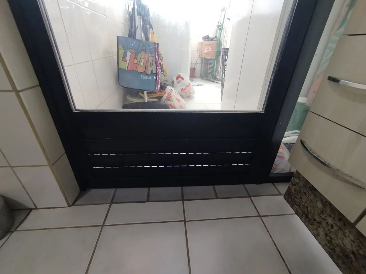 Porta de Alumínio e Vidro com Veneziana Cozinha/Lavanderia 2,15 x 3,33 (AxL) - Foto 5