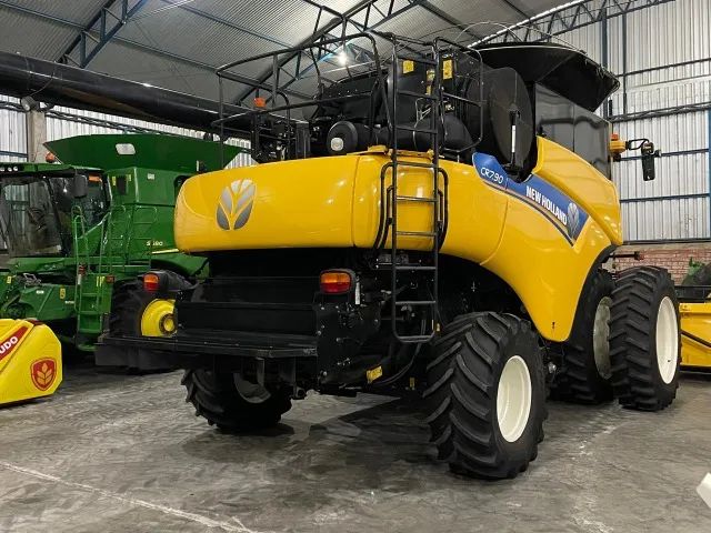 Colheitadeira New Holland CR 7.90 Ano 2021 - Foto 2