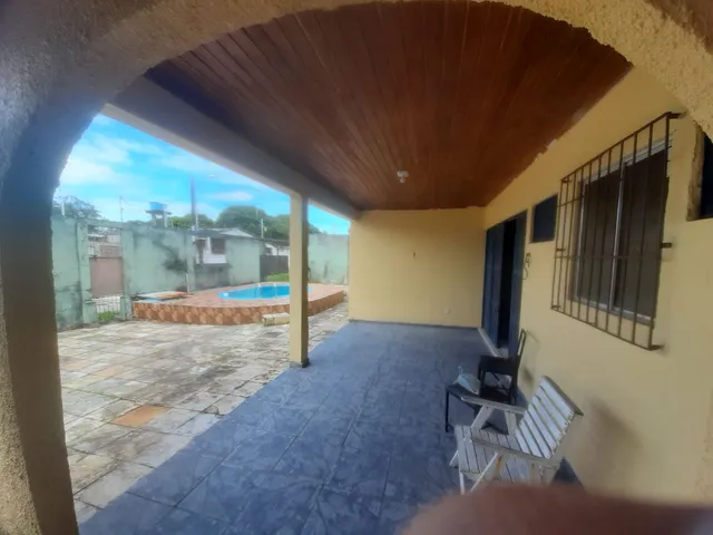 CASA COM PISCINA NO MOSQUEIRO