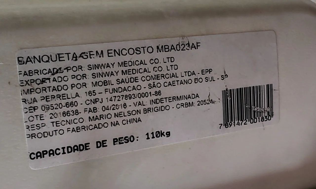 Cadeira de banho com capacidade de peso de 110 Kg EM BOM ESTADO - Foto 3