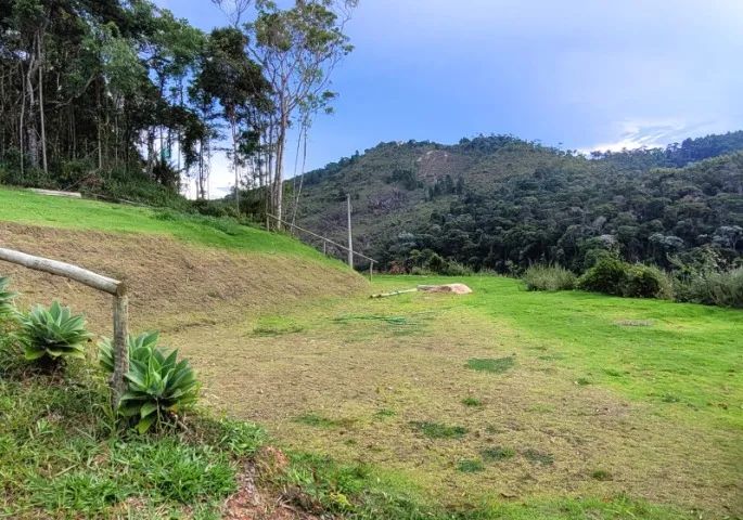 Área nobre (46.000m2) com casa de apoio em Pedra Azul! - Foto 5