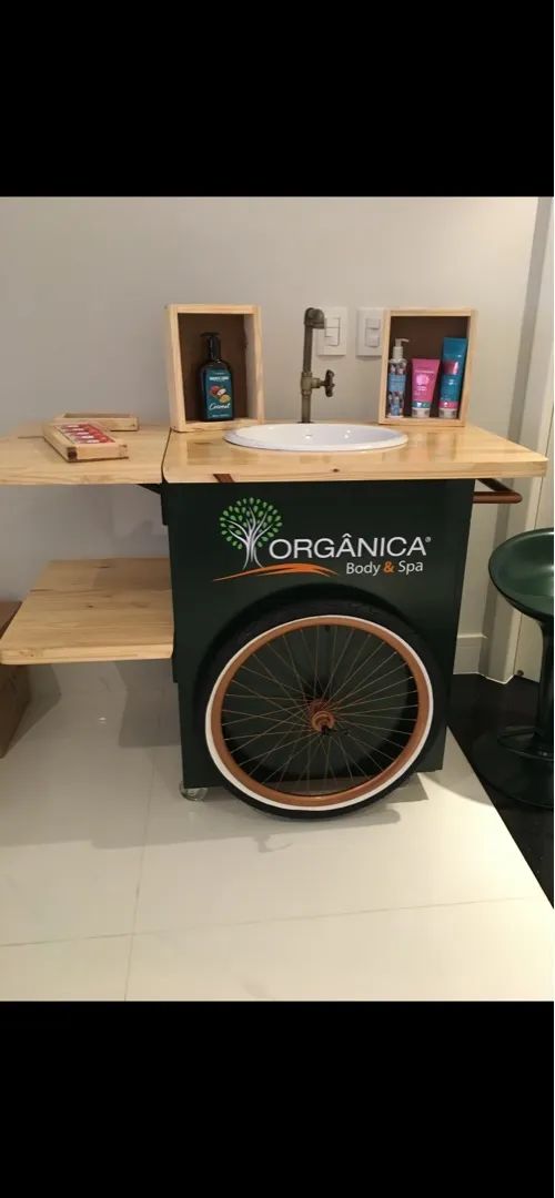 Carrinho Quiosque de produtos Orgânica seminovo.