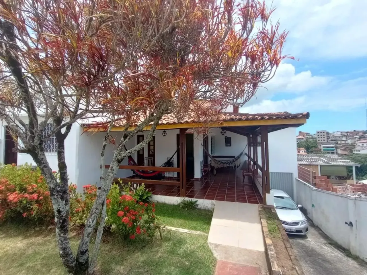 Casa para Venda em Salvador, Pernambues, 3 dormitórios, 1 suíte, 2 banheiros, 4 vagas