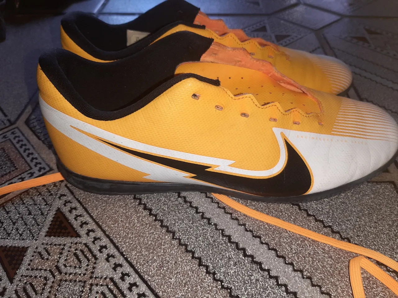 Chuteira Futsal Nike Mercurial