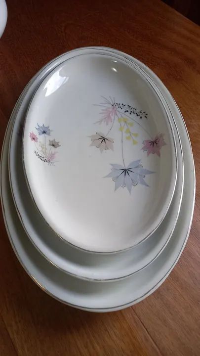 Sopeira e travessas antigas em porcelana - Foto 5