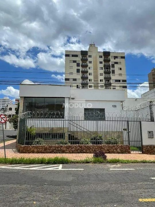 Casa Comercial para locação Bairro Osvaldo Rezende - Foto 2