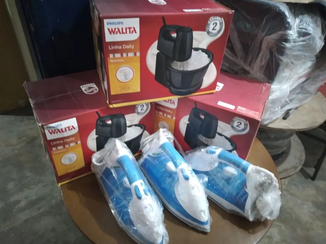 Batedeira philips walita  3 peças + 3 ferro elétrico a vapor  celta - Foto 5
