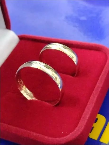 Alianças Largas Ouro 18 Kilates 4 mm Peso 5 Gramas  - Foto 4