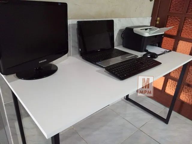 Mesa Escrivaninha grande em aço Branca - Foto 3