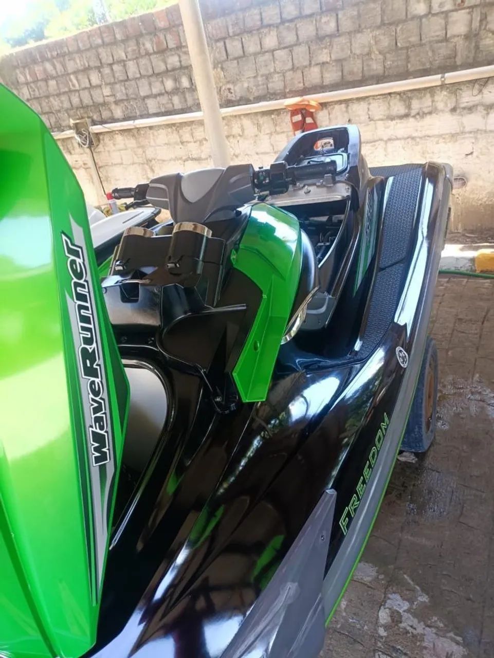 Vendo jet  Yamaha FZS SHO 1.8  - Foto 4