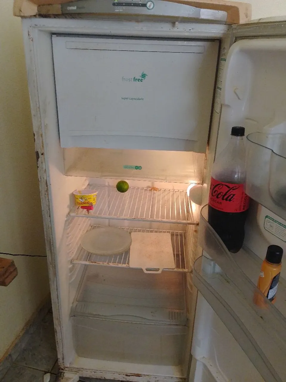 Geladeira Frost Free Consul - Funcionando