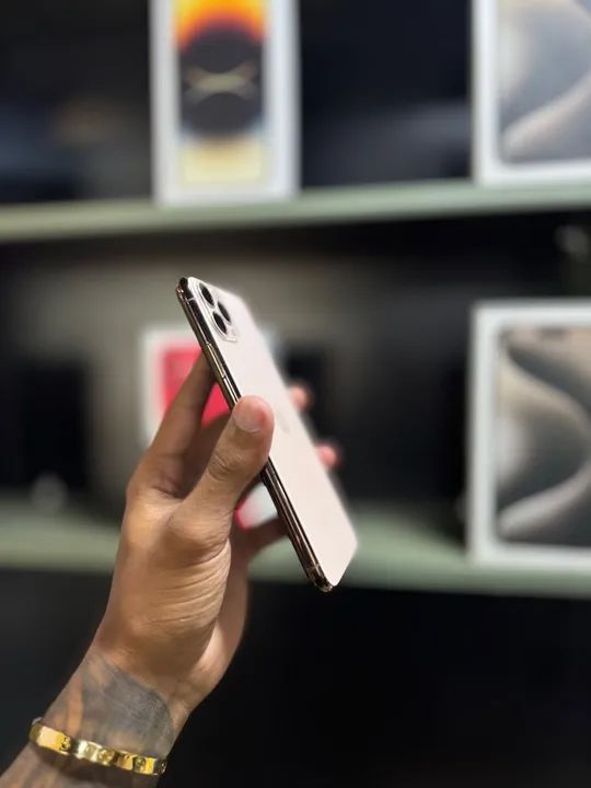 IPHONE 11 PRO MAX 64GB - Foto 3