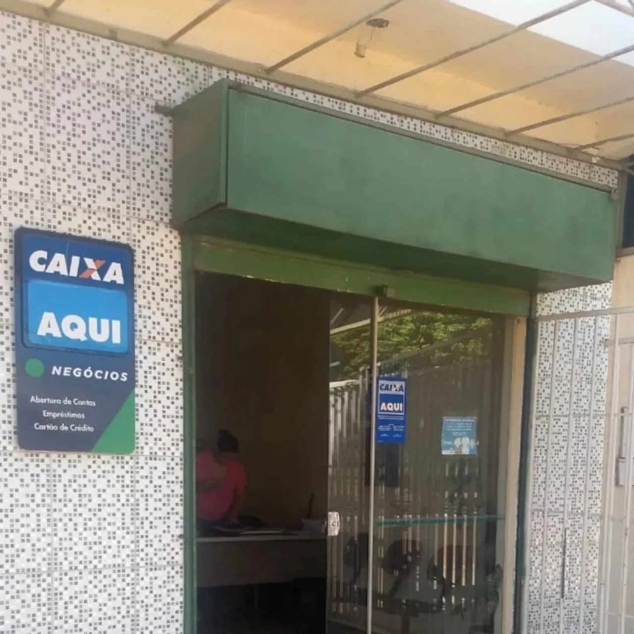 Alugo loja com 3 salas