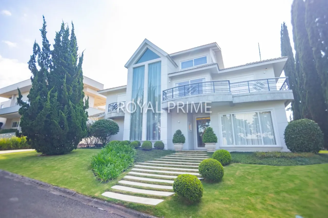 Casa Mobiliada no Condomínio Palladio com Quintal e 5 quartos, 640 m² - Aluguel - Santa Fe