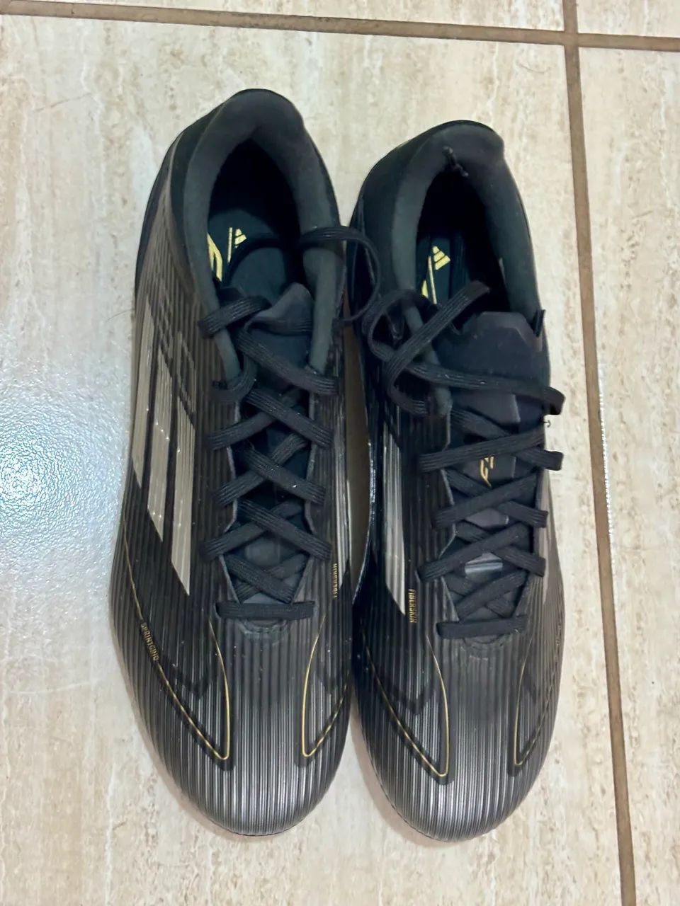 Chuteira Adidas F50 Original - Campo FG - Preta, Tam 40 - Foto 3