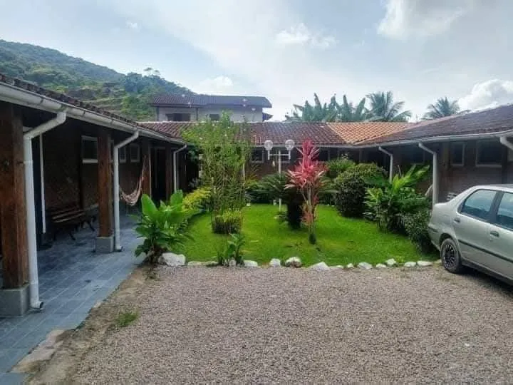 ALUGO CASA EM UBATUBA - Cond. Fechado - 100 mt Praia/Comércios - ? *