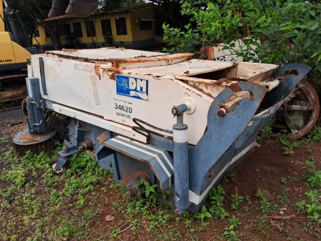 Vassoura mecânica DM modelo VCR 1600