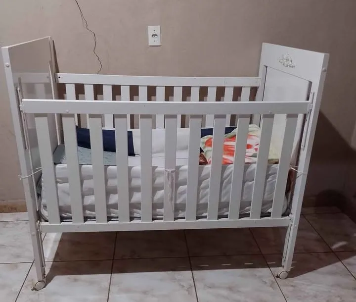 Berço Branco para Bebê