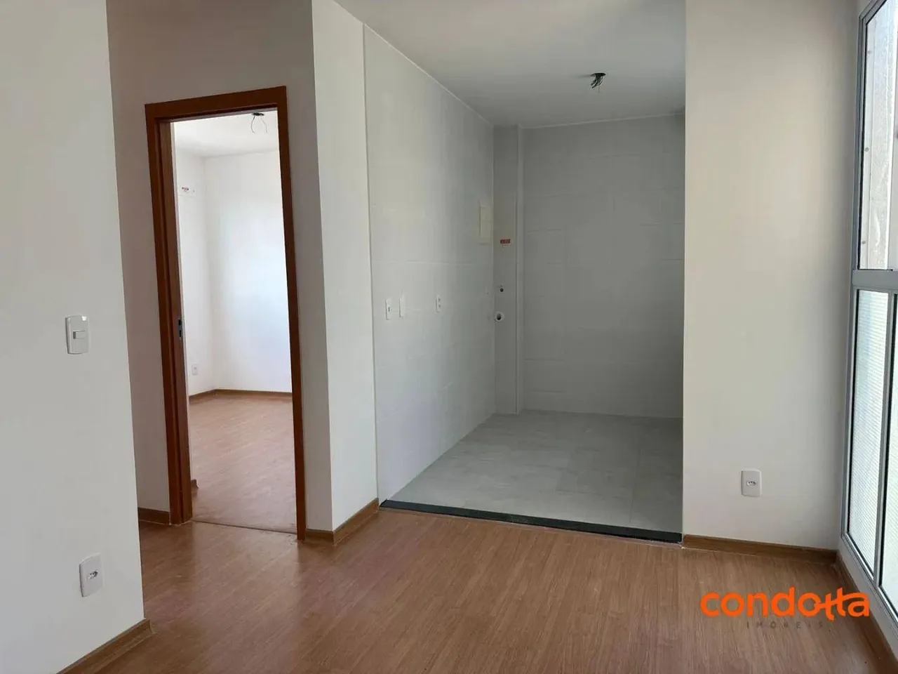 Apartamento com 2 dormitórios para alugar, 37 m² por R$ 1.710/mês - Cavalhada - Porto Aleg