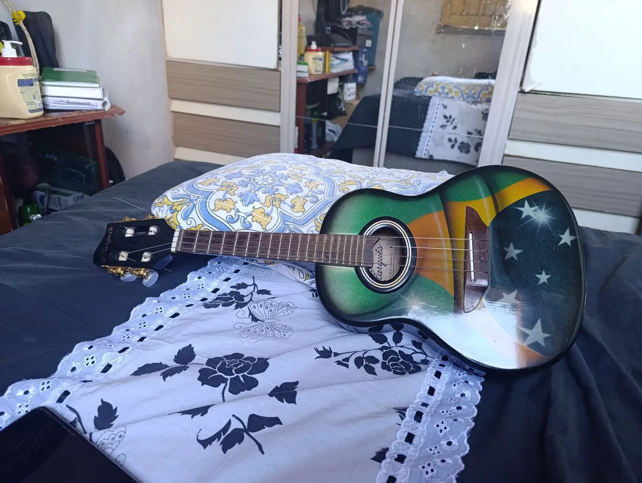Cavaquinho marquês,bandeira do Brasil . Pintura original