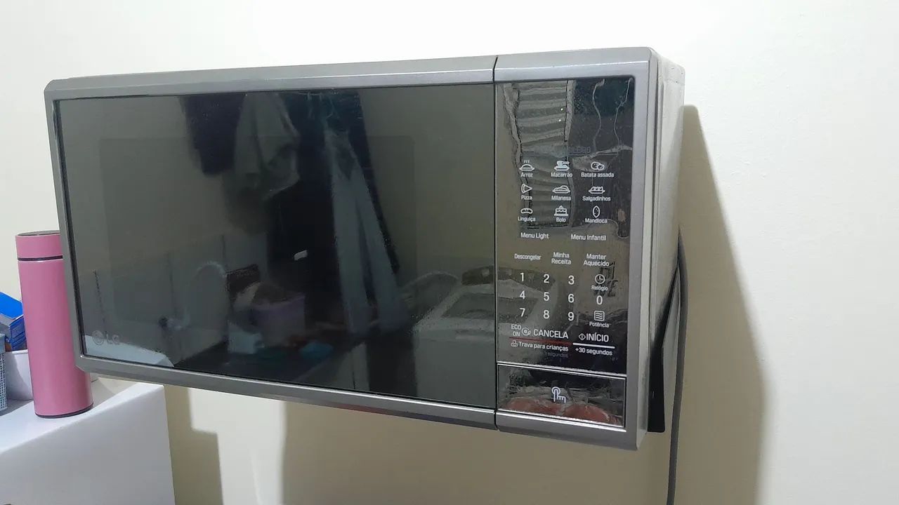 Micro-ondas Panasonic 20 l