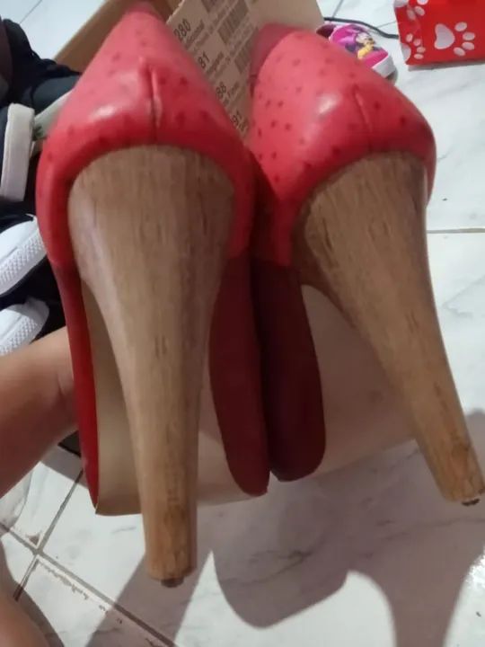 Sandália Salto Alto Vermelha - Foto 4