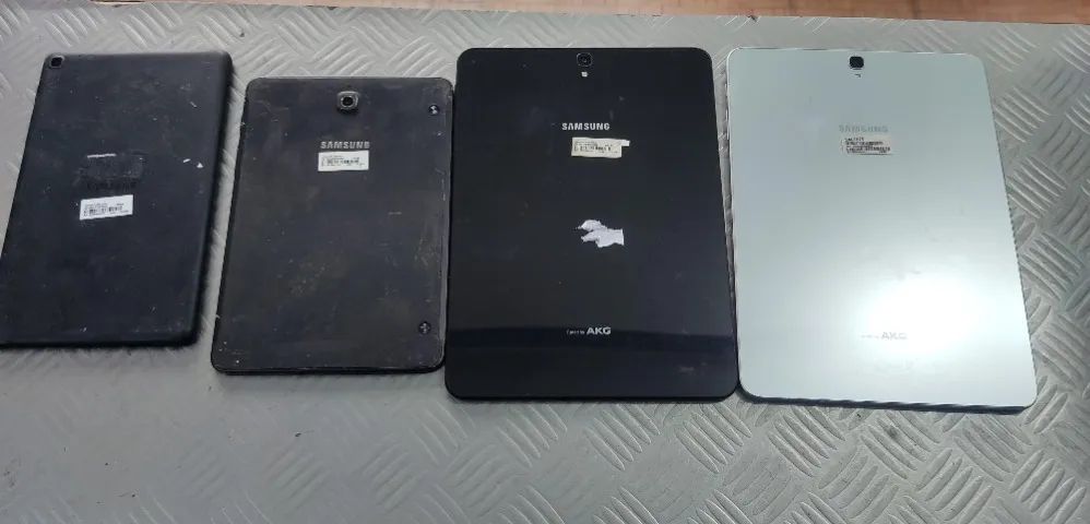 4 Tablets Samsung tela quebrada