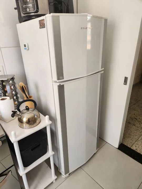 Geladeira Frost Free Brastemp 110V - capacidade 321L 