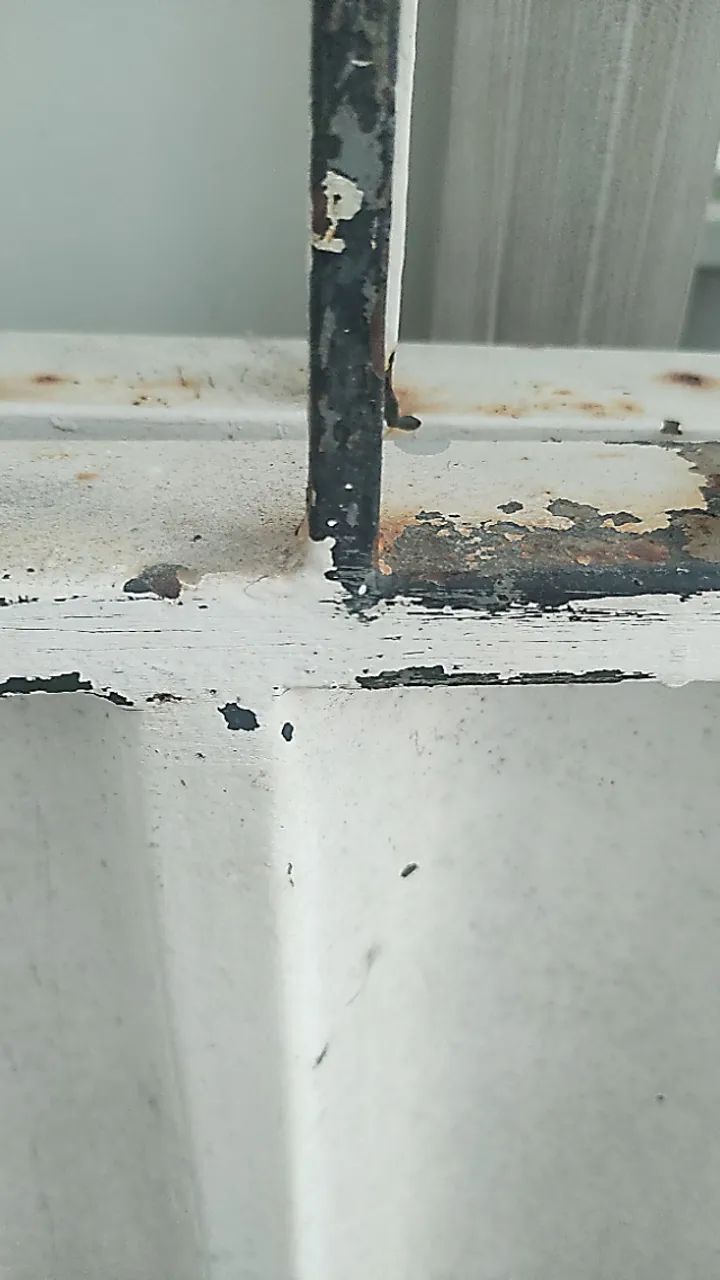 Iron and Metalon Gate64717311164802124