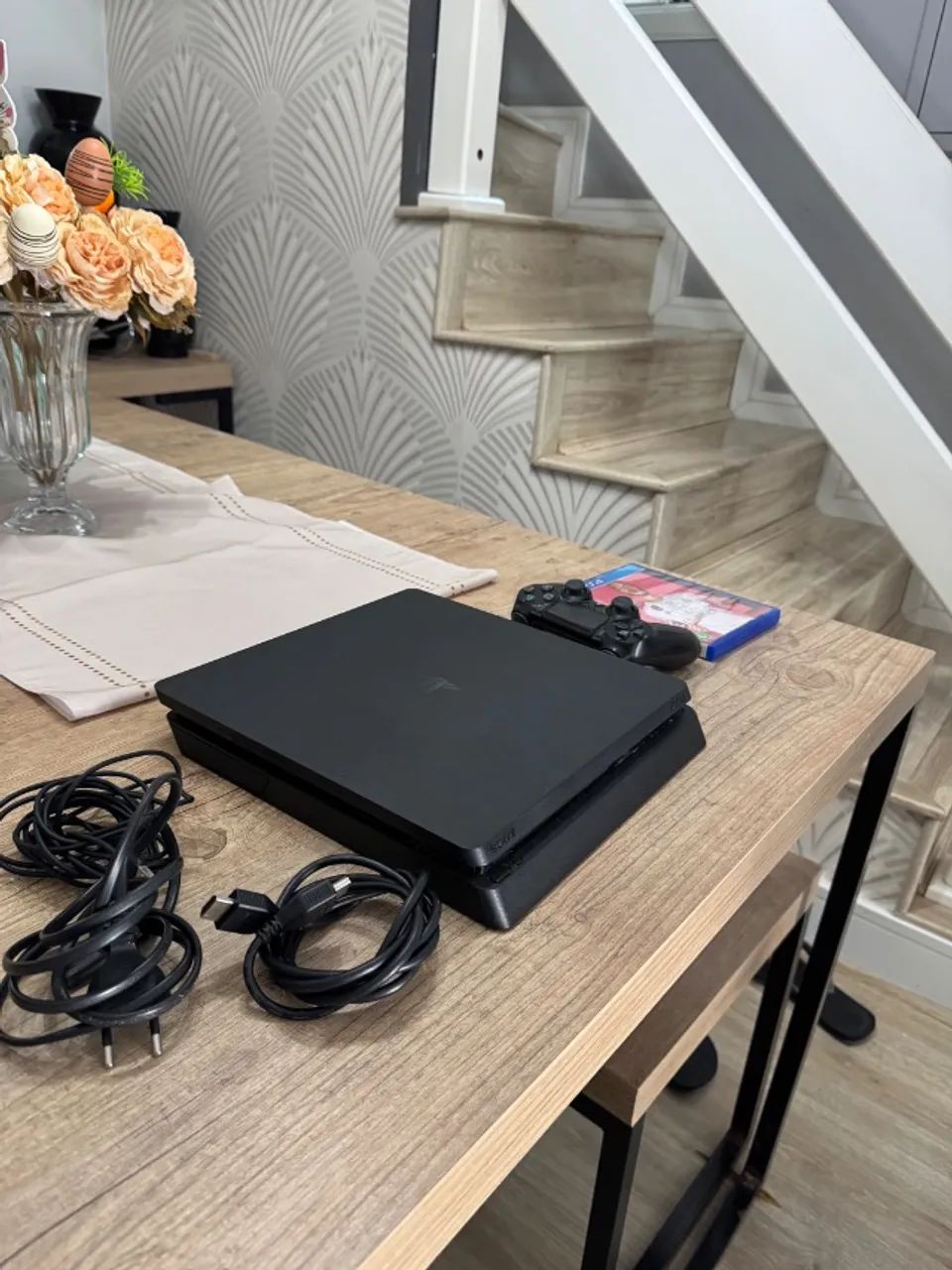 PS4 Slim 2TB + Jogo - Bem cuidado  - Foto 4